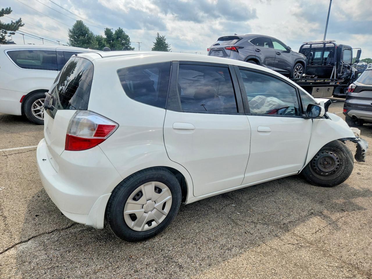 2013 Honda Fit - Фото 3