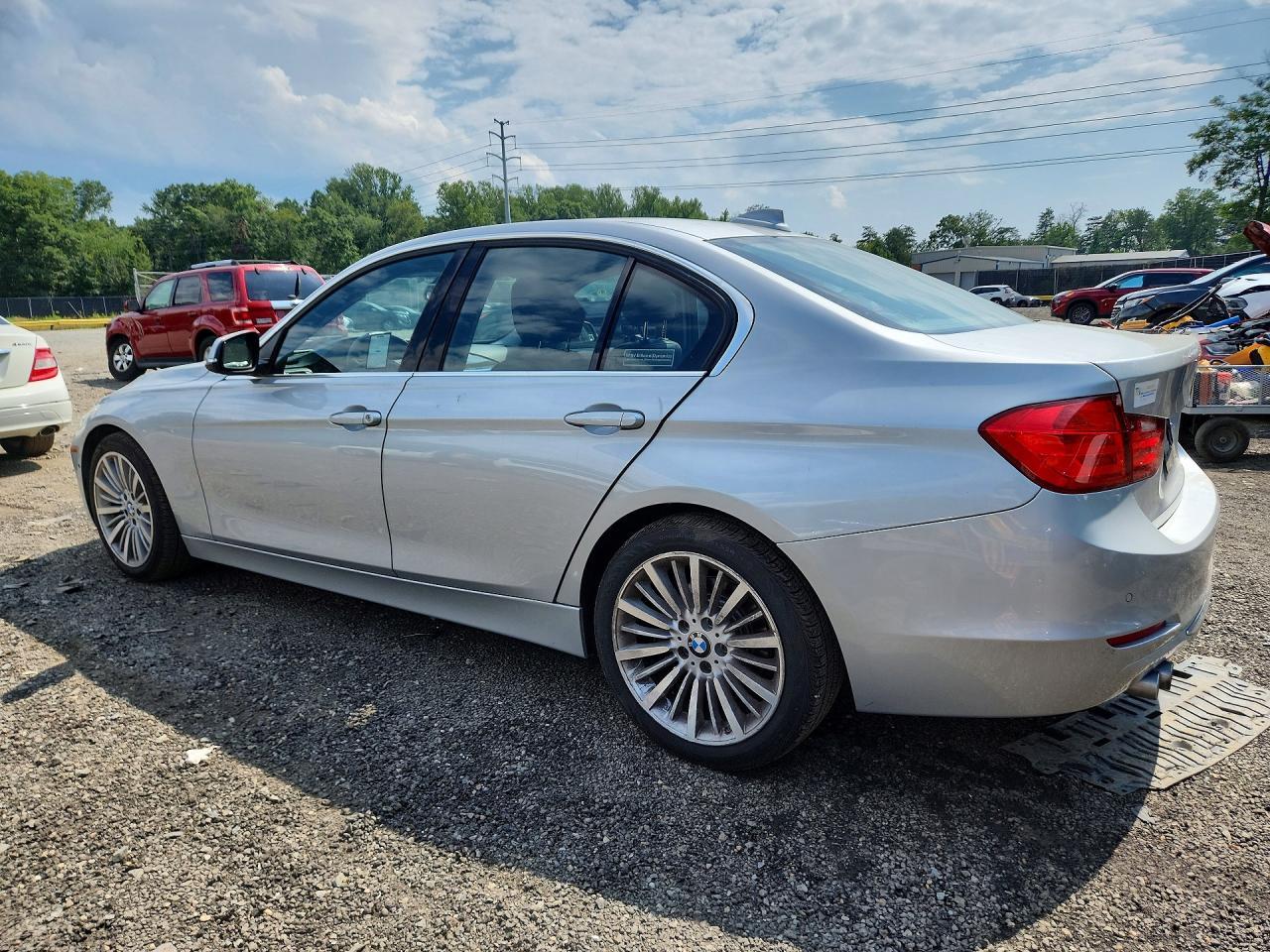 2013 BMW 328 I Sulev - Image 2