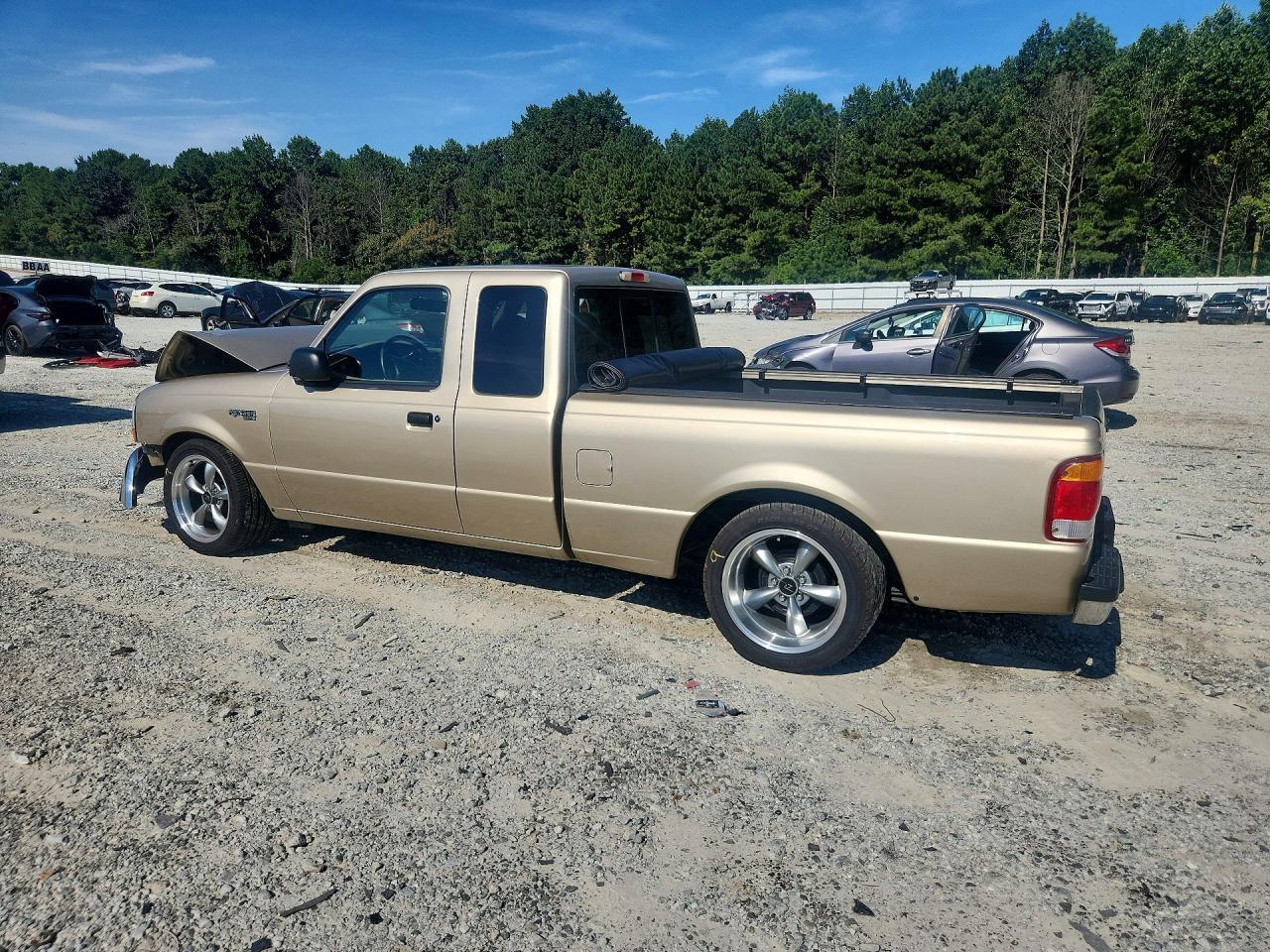 1999 Ford Ranger Super Cab - Image 2