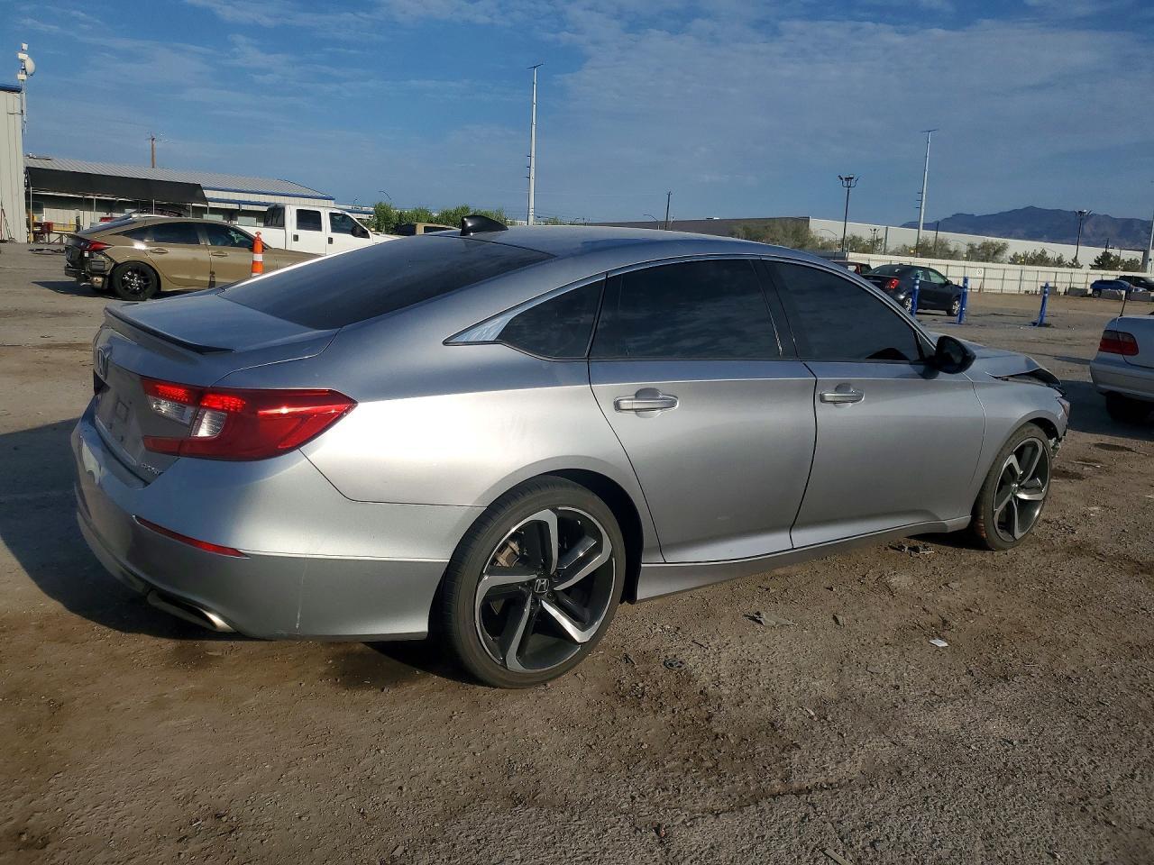 2022 Honda Accord Sport - Фото 5