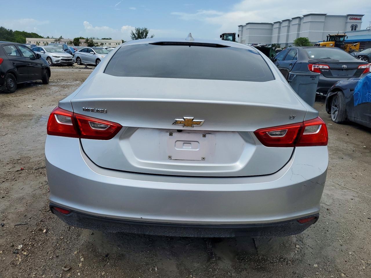 2017 Chevrolet Malibu Lt - Фото 6