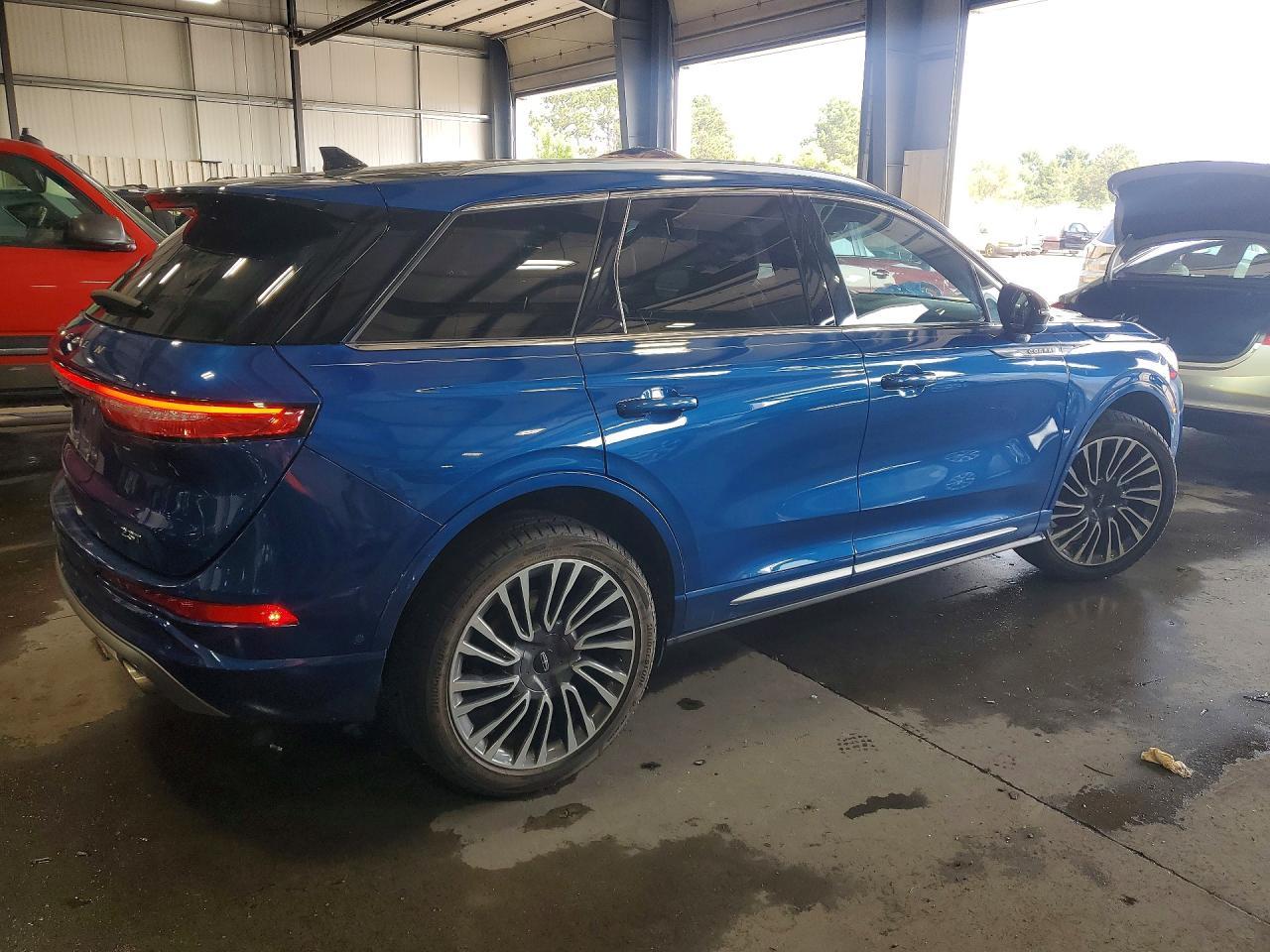 2020 Lincoln Corsair Reserve - Image 3