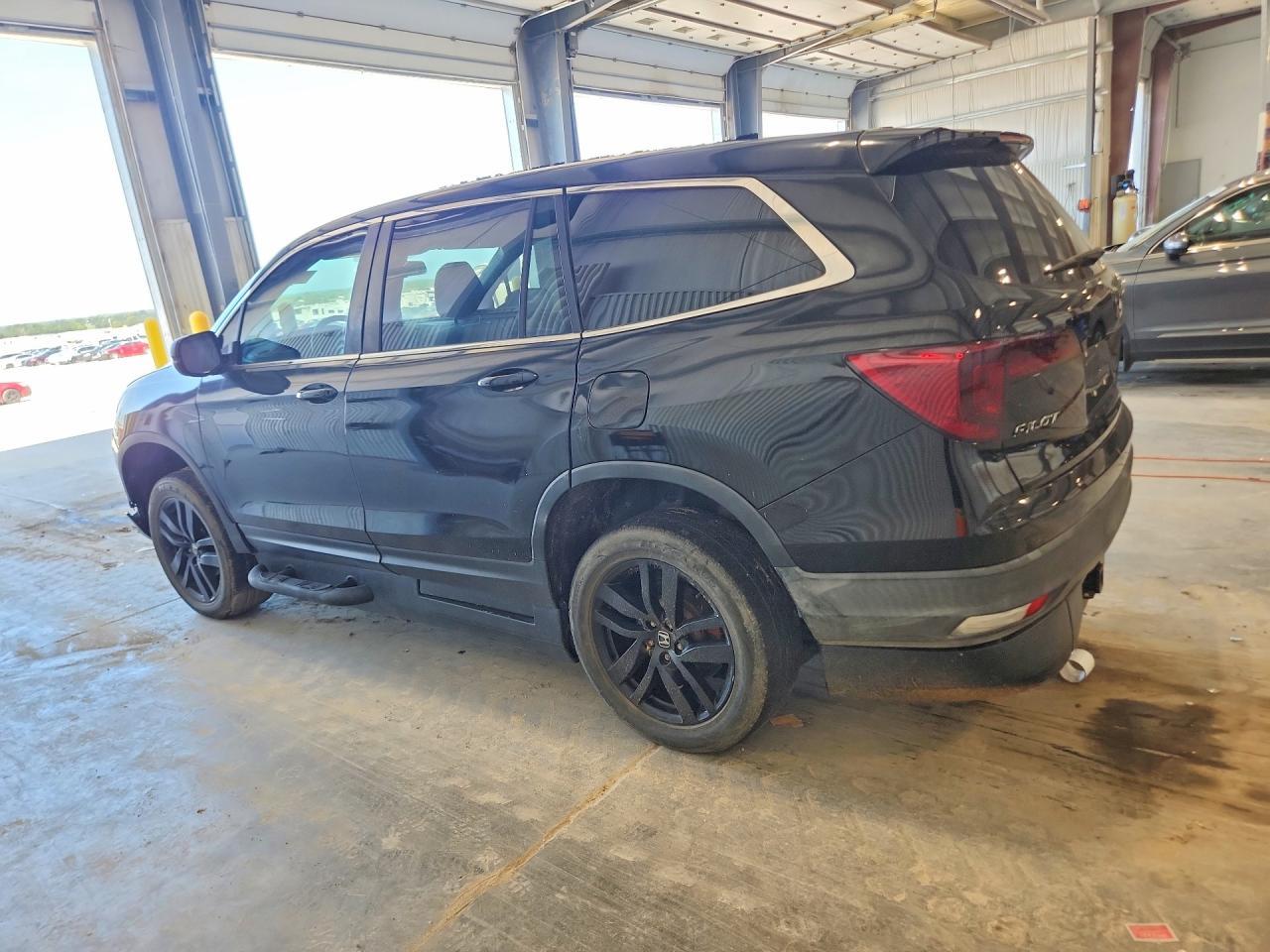 2018 Honda Pilot Exln - Image 2