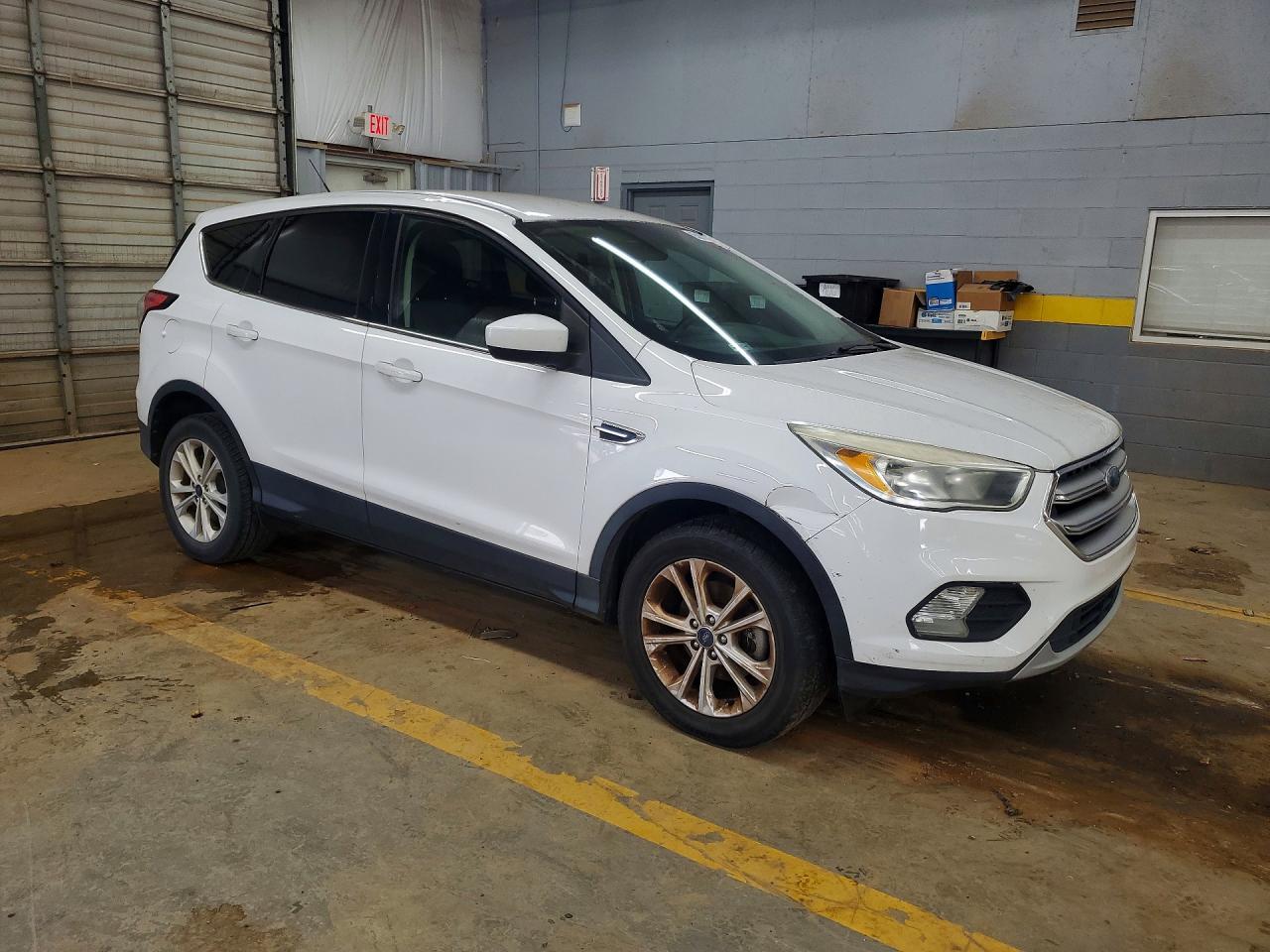 2017 Ford Escape Se - Фото 4
