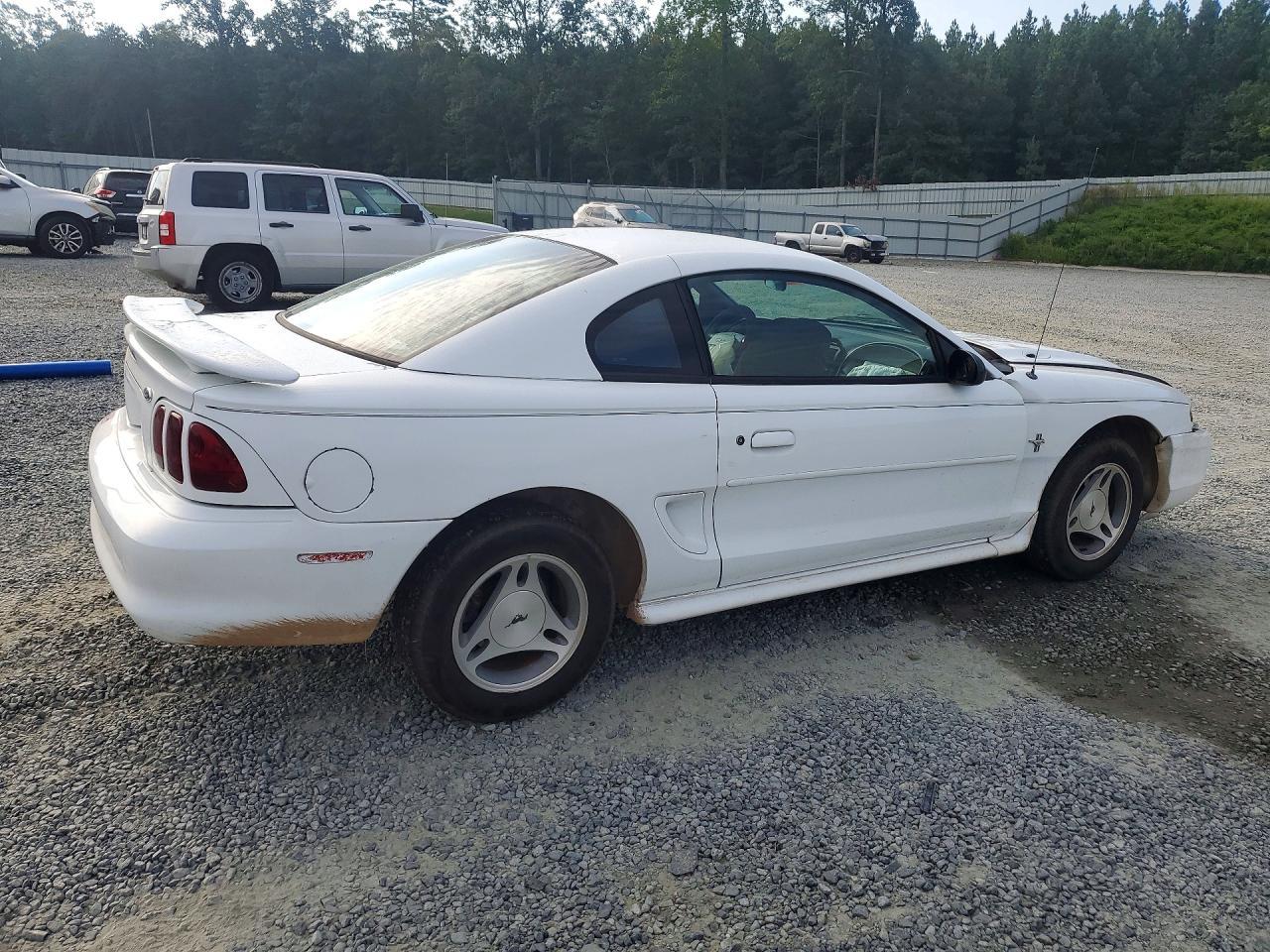 1998 Ford Mustang - Image 3