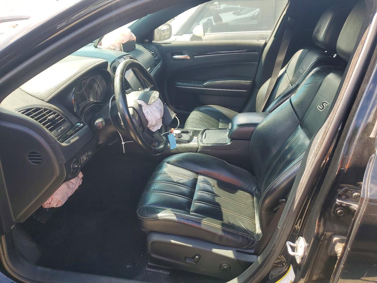 2019 Chrysler 300 S - Фото 7
