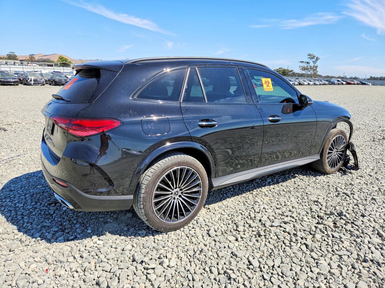 2025 Mercedes-Benz Glc 300 - Фото 3