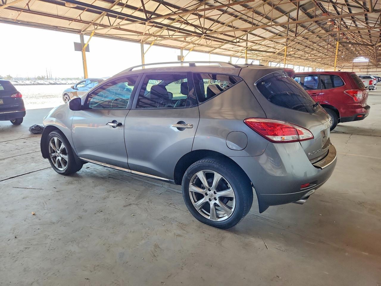 2014 Nissan Murano S - Image 2