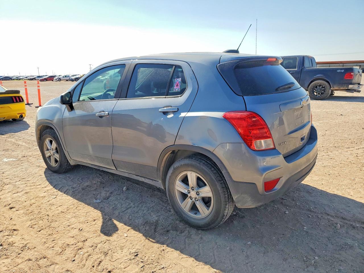 2020 Chevrolet Trax Ls - Image 2