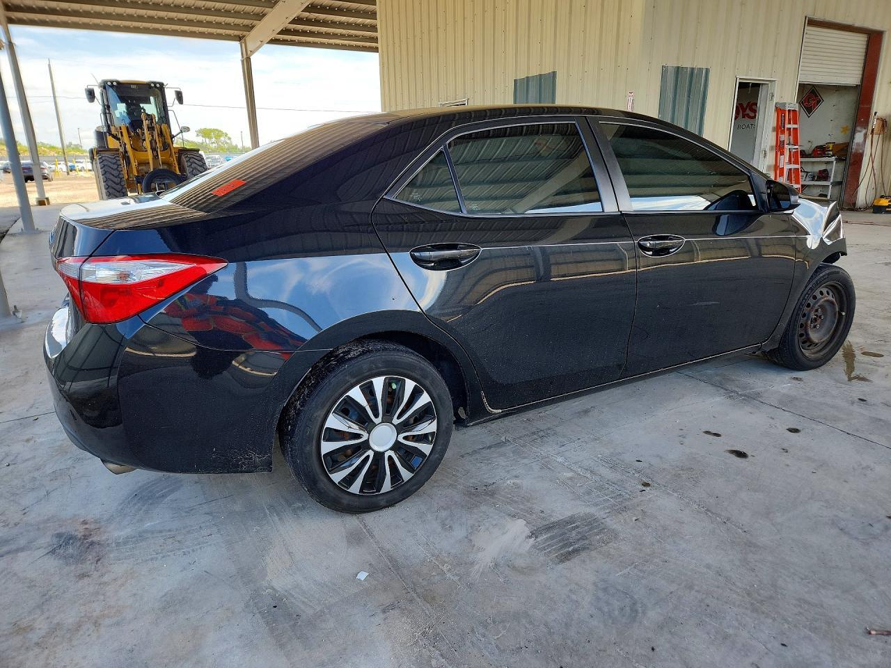 2016 Toyota Corolla L - Фото 3