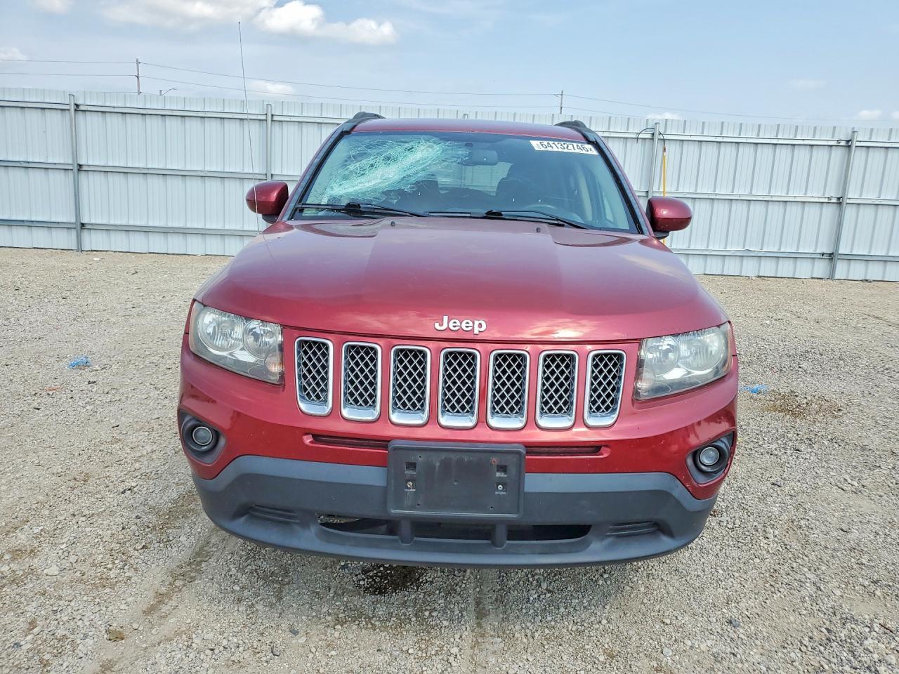 2014 Jeep Compass Latitude - Image 5