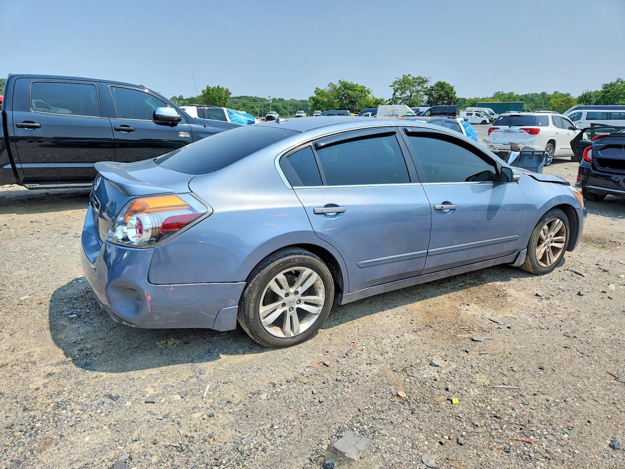 2010 Nissan Altima Sr - Фото 3