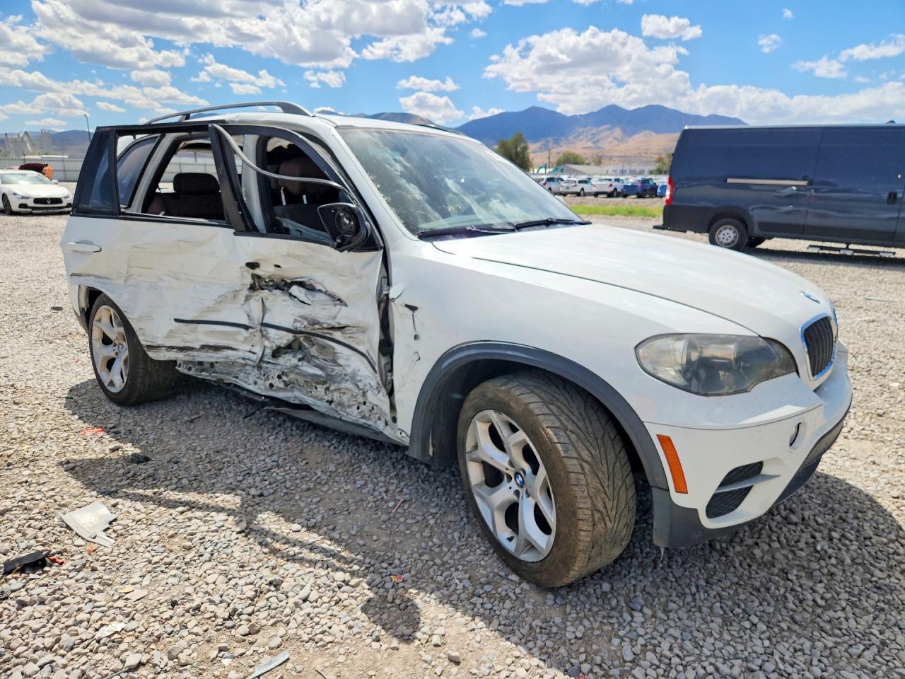 2011 BMW X5 xDrive35I - Image 4