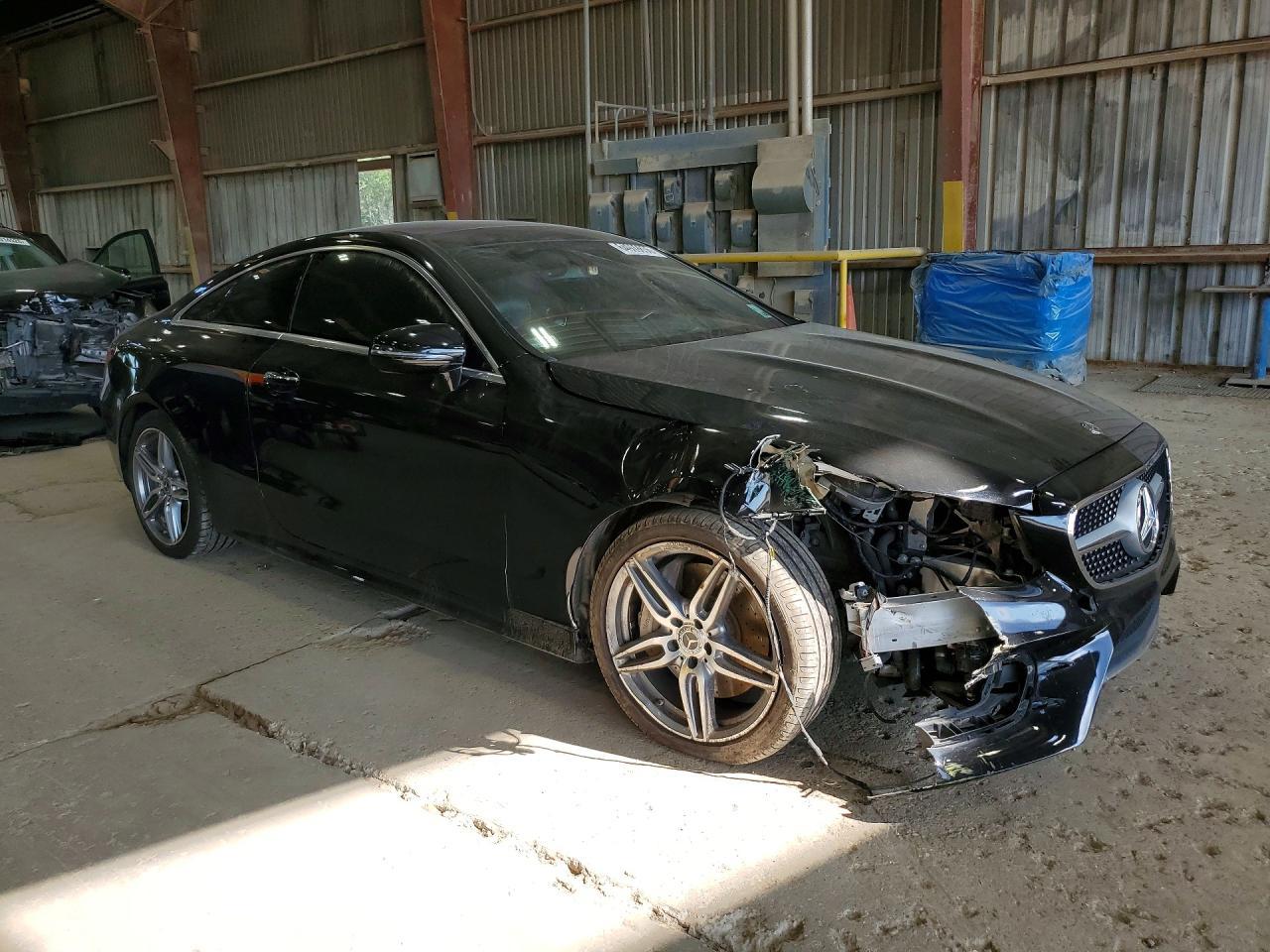 2018 Mercedes-Benz E 400 - Фото 4