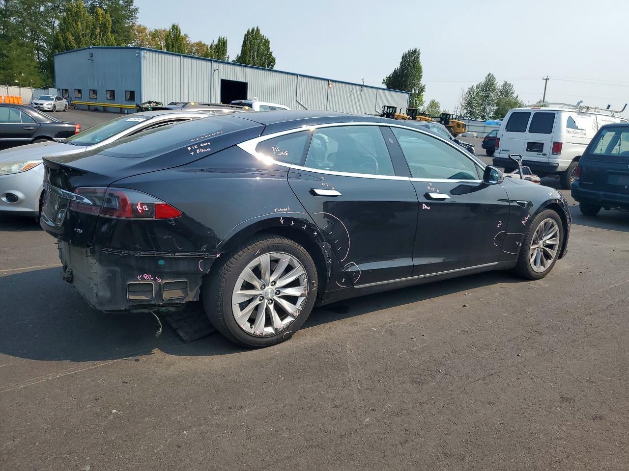 2017 Tesla Model S - Фото 3