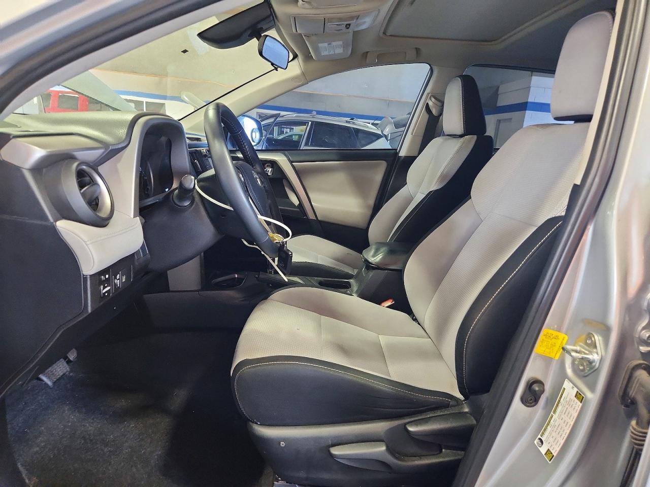 2018 Toyota Rav4 Xle - Image 7