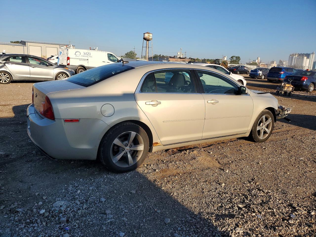 2011 Chevrolet Malibu 1Lt - Фото 3