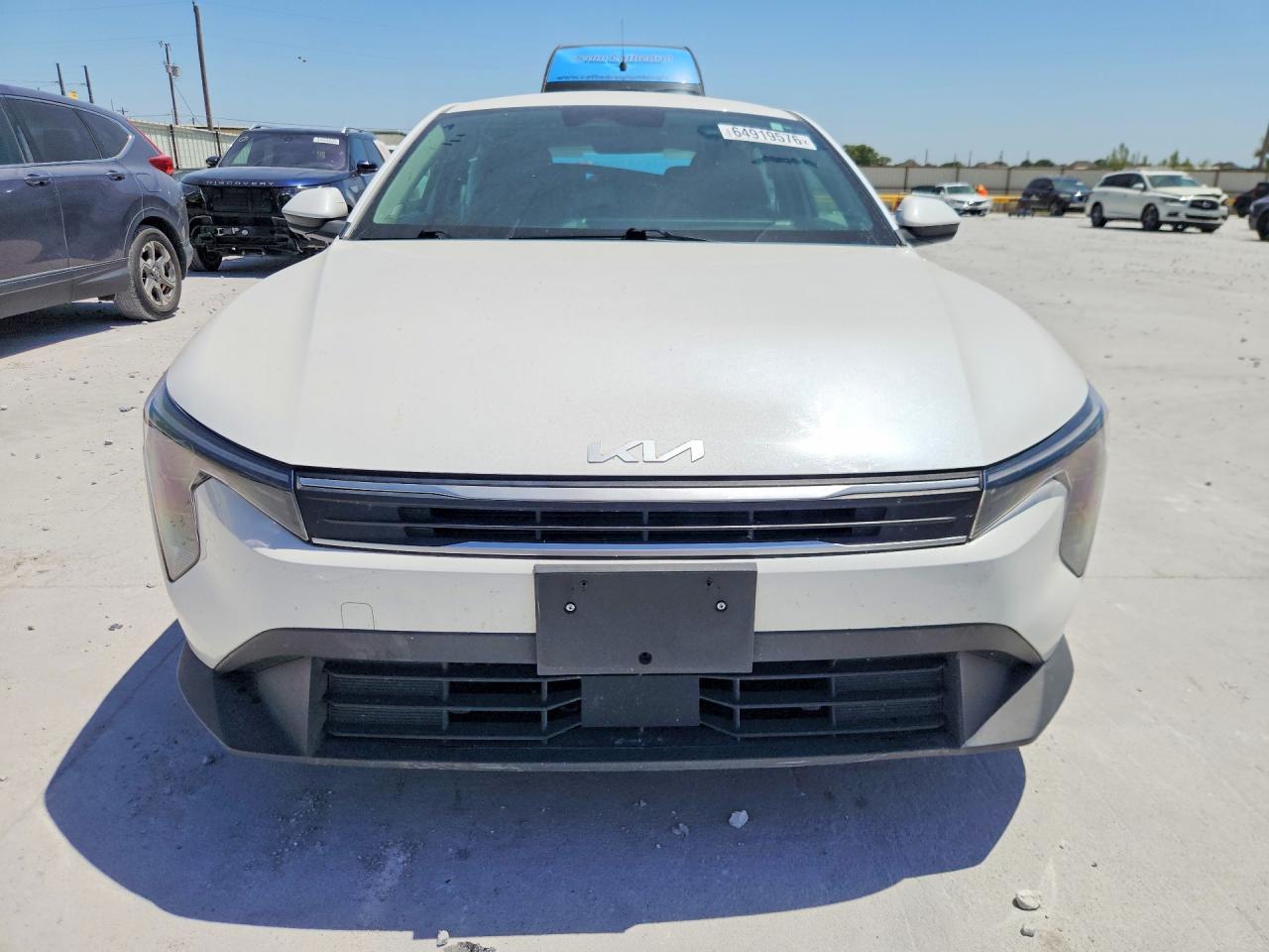 2025 Kia K4 Lxs - Image 5