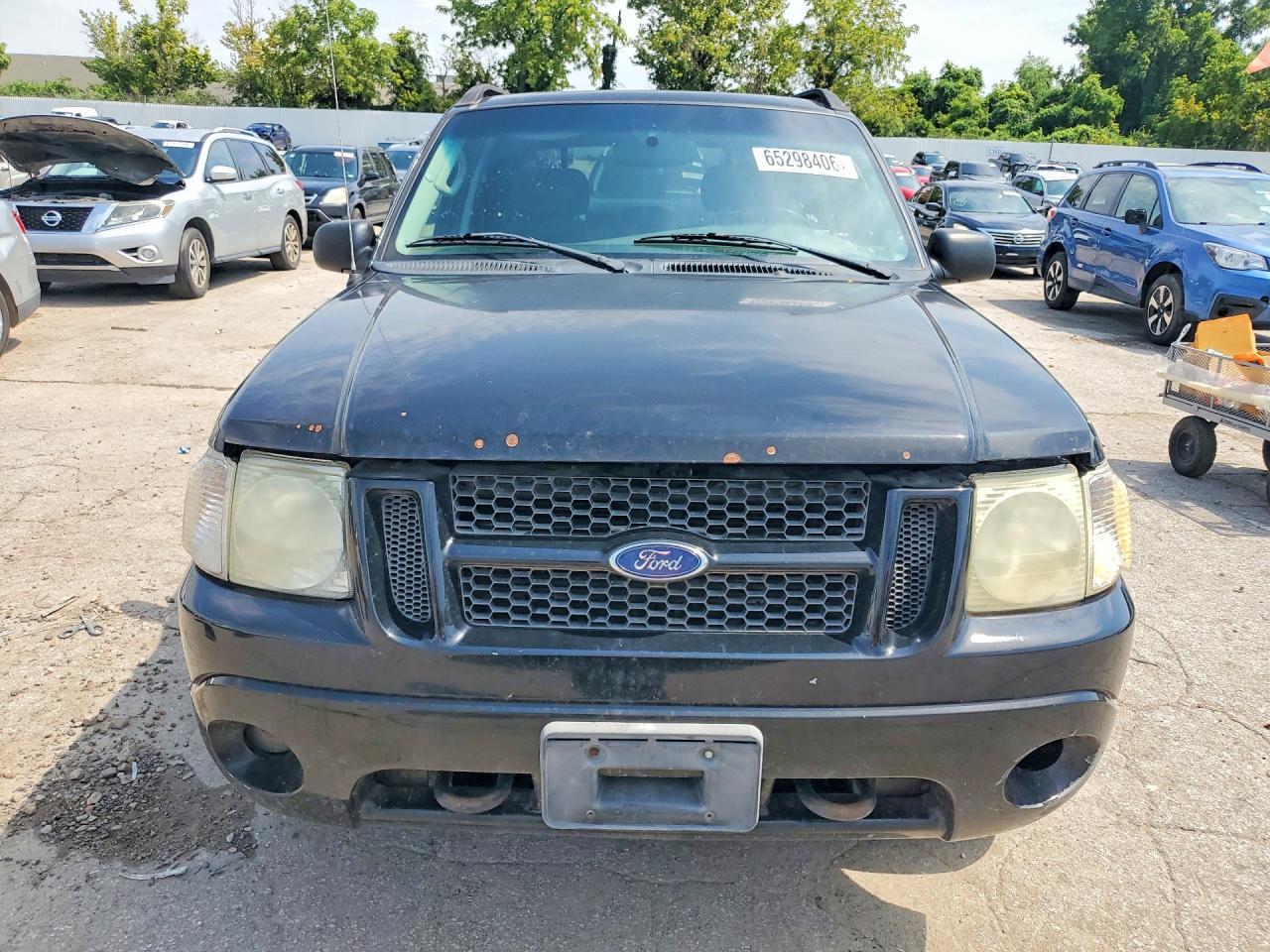 2005 Ford Explorer Sport Trac - Image 5