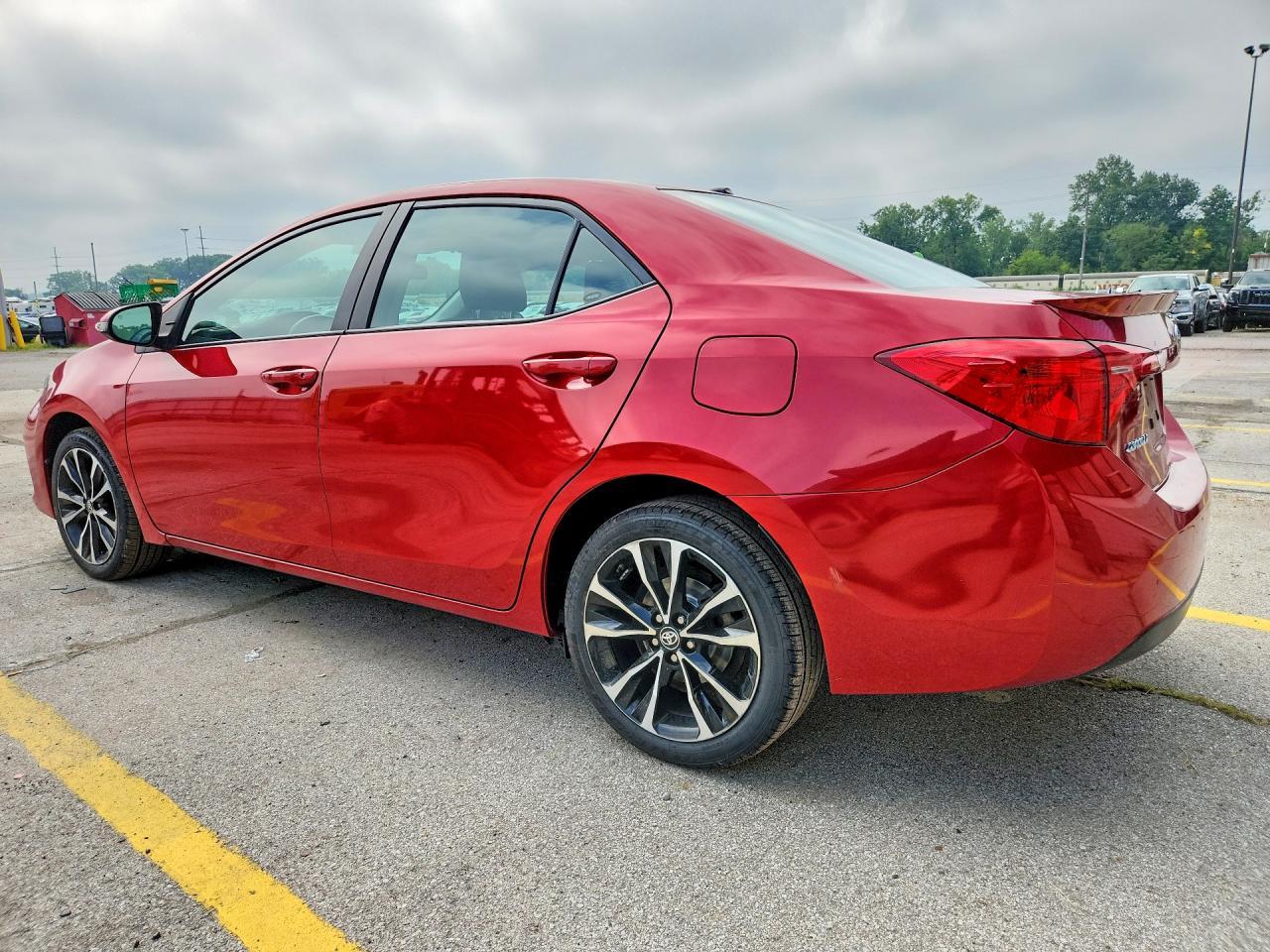 2017 Toyota Corolla Se - Image 2