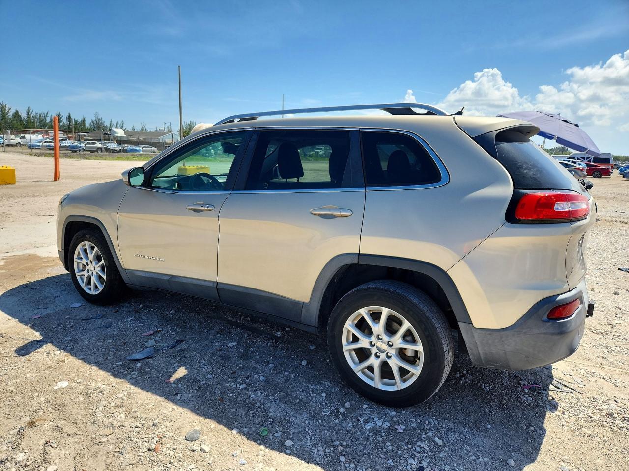 2014 Jeep Uk - Image 2