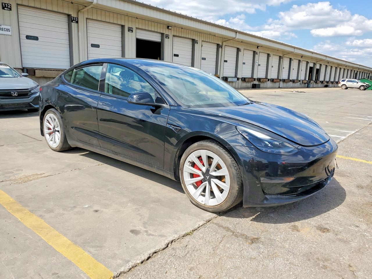 2023 Tesla Model 3 - Image 4