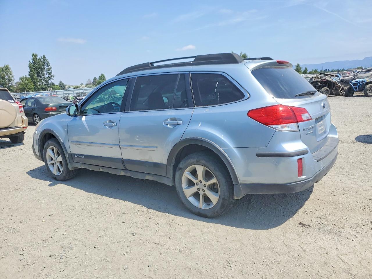 2013 Subaru Outback 2.5I Premium - Фото 2