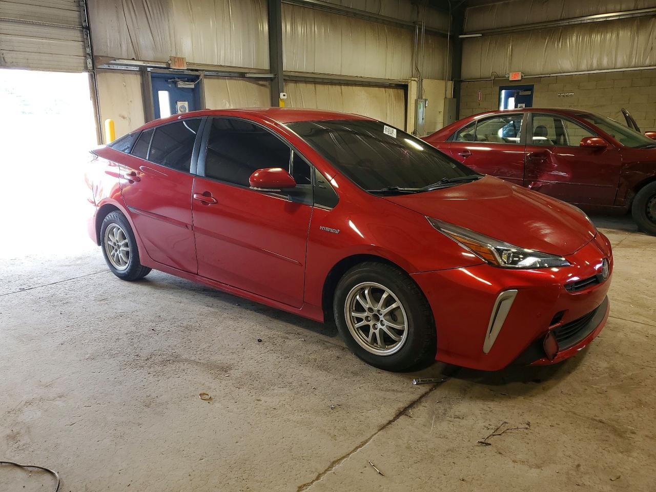 2022 Toyota Prius Xle Awd-E - Фото 4