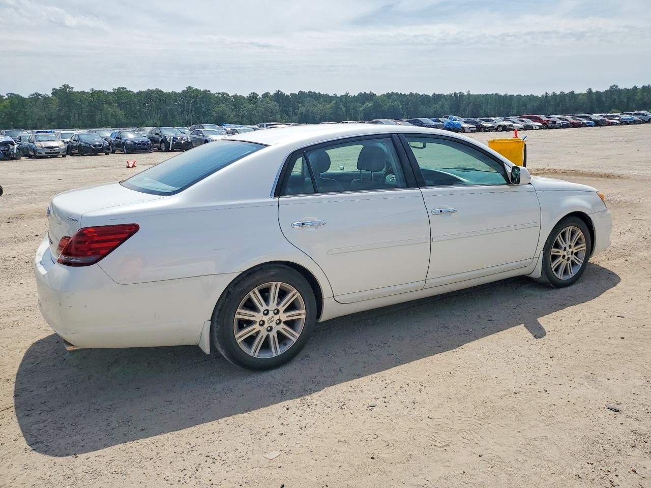 2008 Toyota Avalon Limited - Фото 3
