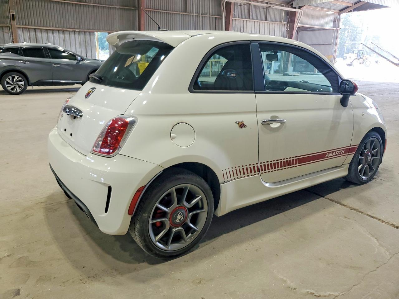 2012 Fiat 500 Abarth - Фото 3