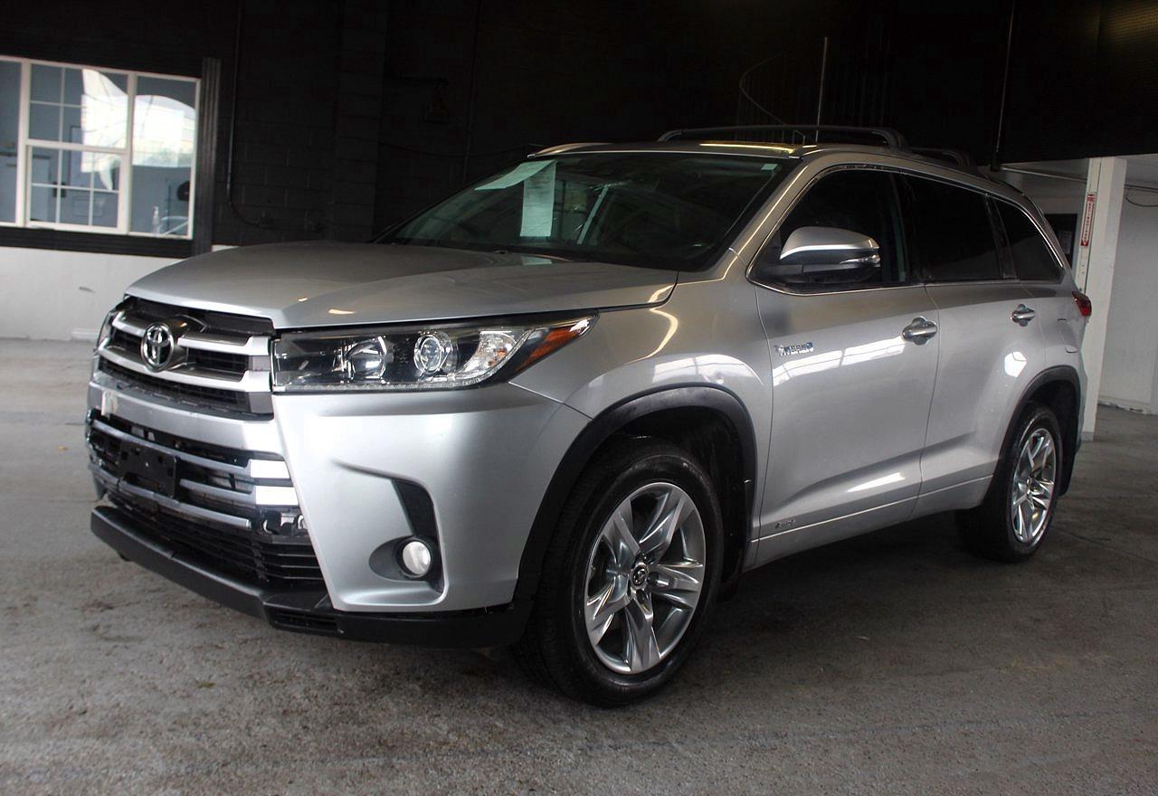 2018 Toyota Highlander Hybrid Limited - Фото 2