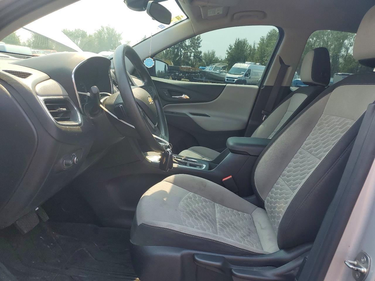 2020 Chevrolet Equinox Ls - Image 7