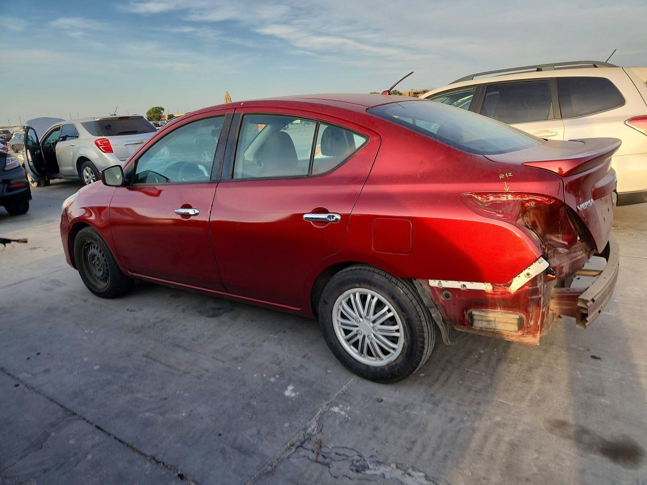 2016 Nissan Versa 1.6 Sv - Image 2