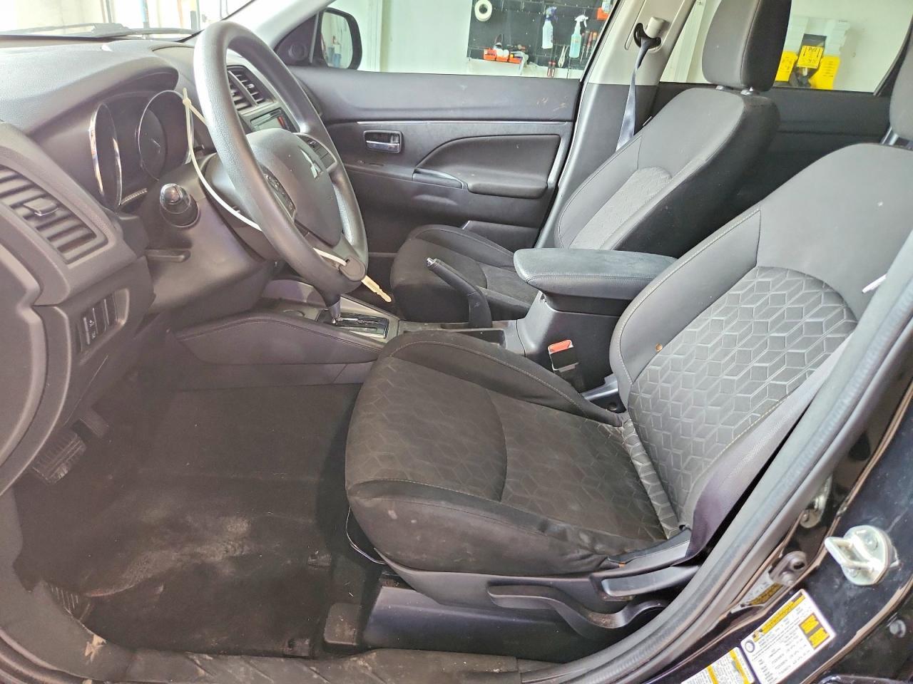 2021 Mitsubishi Outlander Sport Es - Image 7