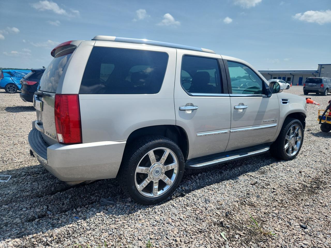 2008 Cadillac Escalade Luxury - Фото 3