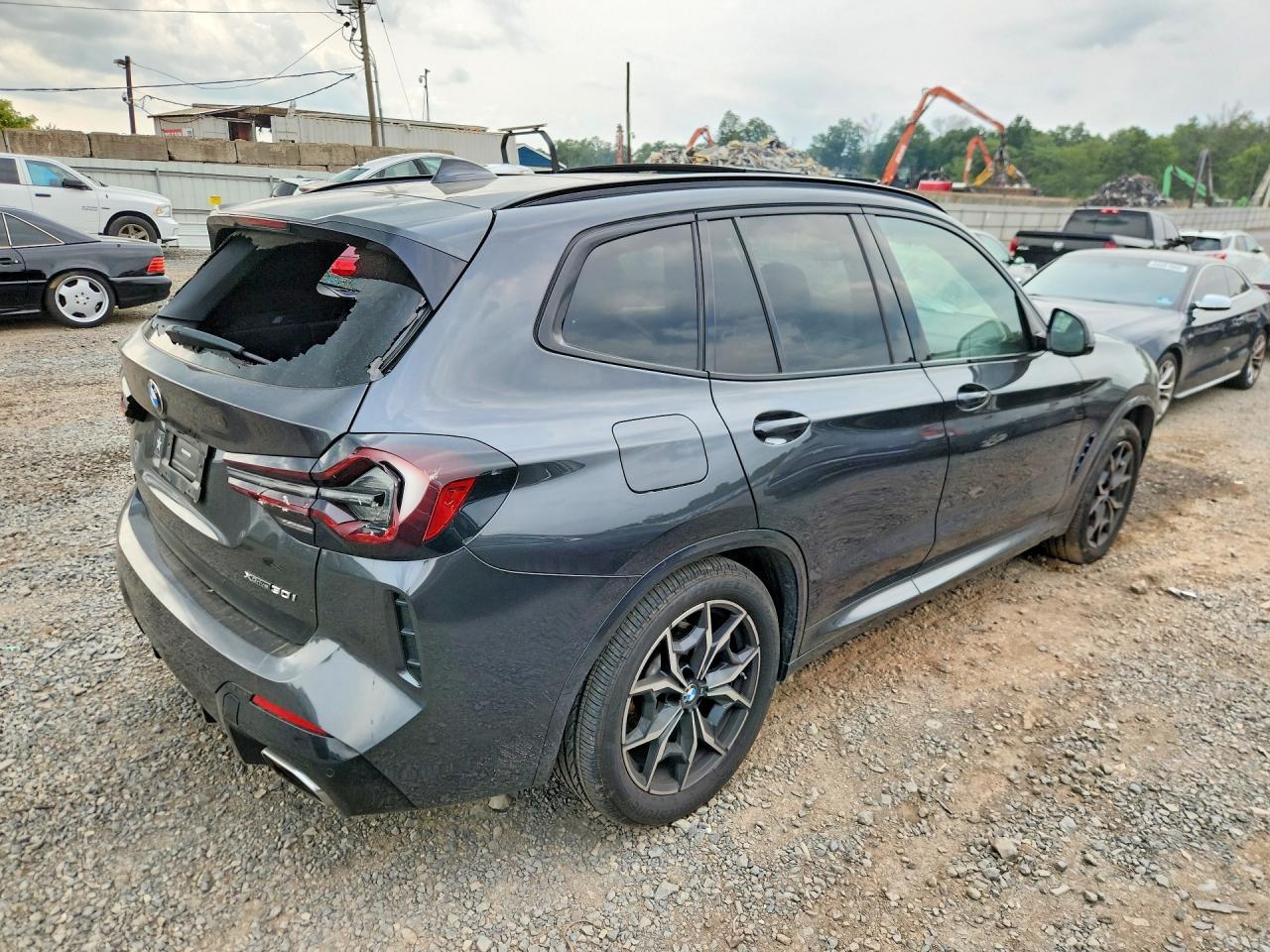 2022 BMW X3 xDrive30I - Image 3