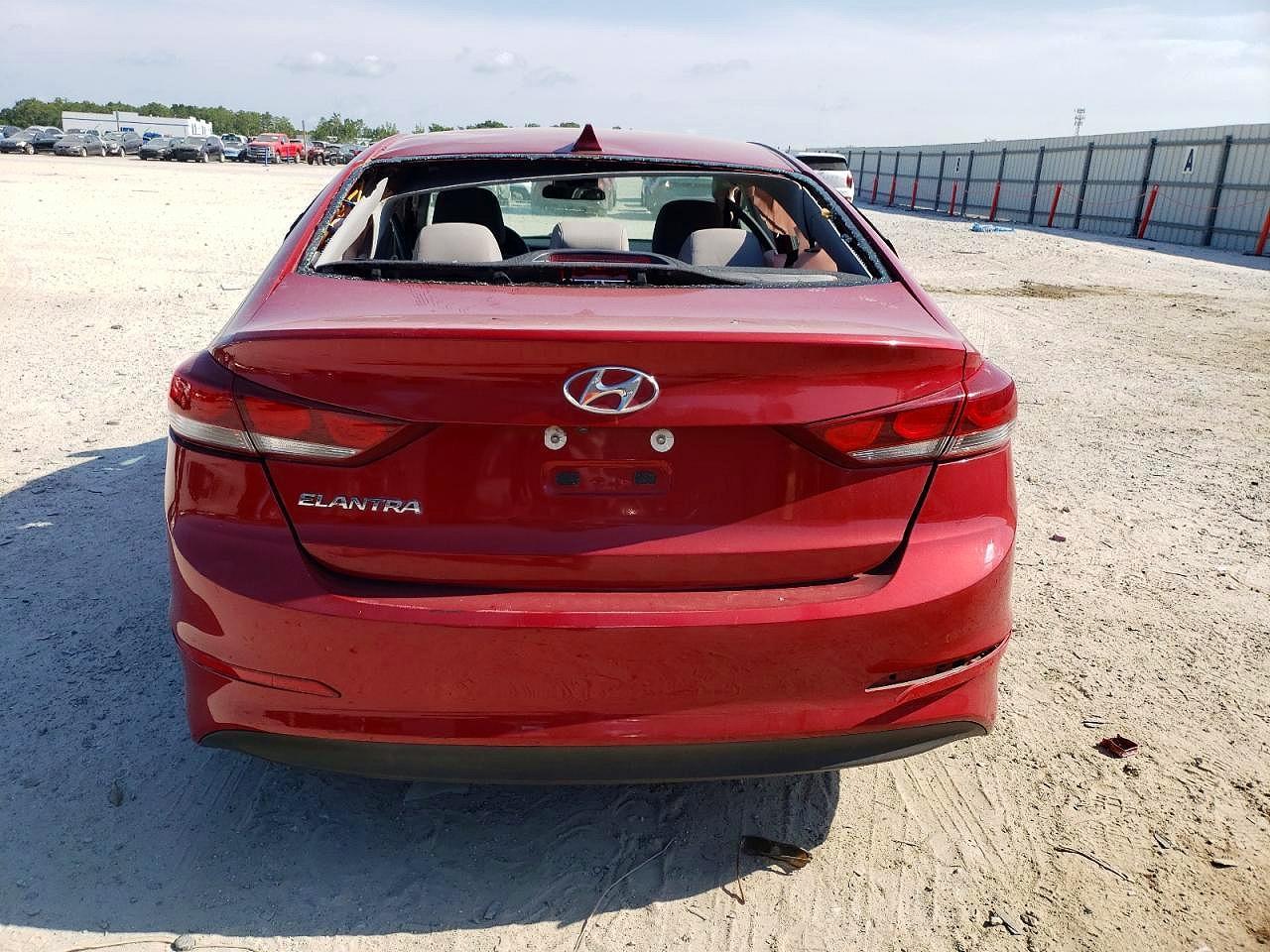 2017 Hyundai Elantra Se - Фото 6