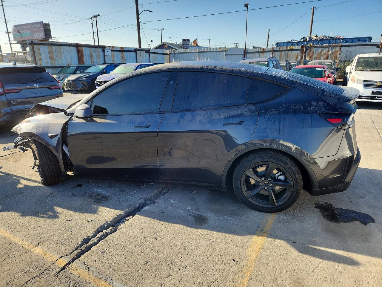 2026 Tesla Model Y - Image 2