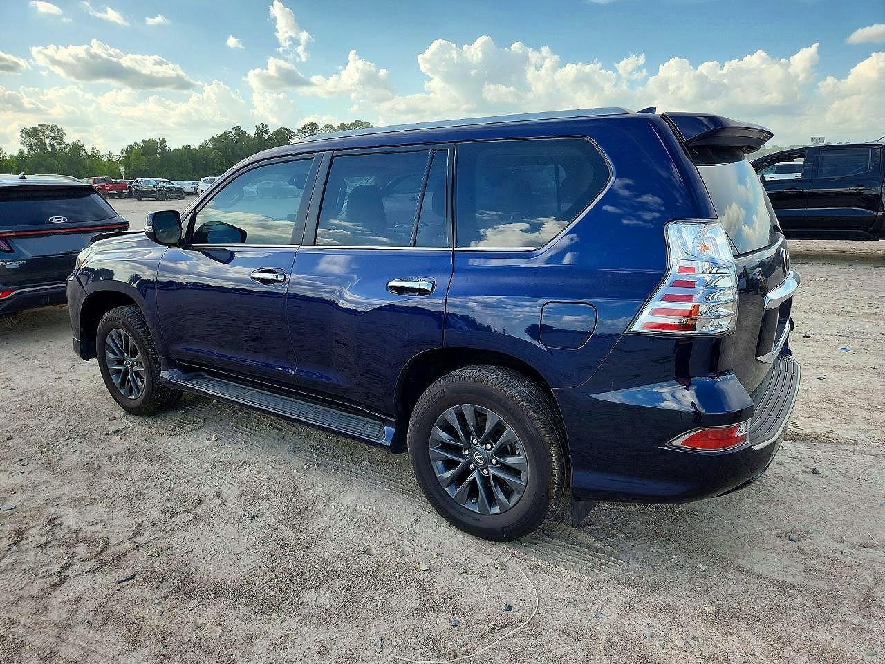2023 Lexus Gx 460 Base - Фото 3