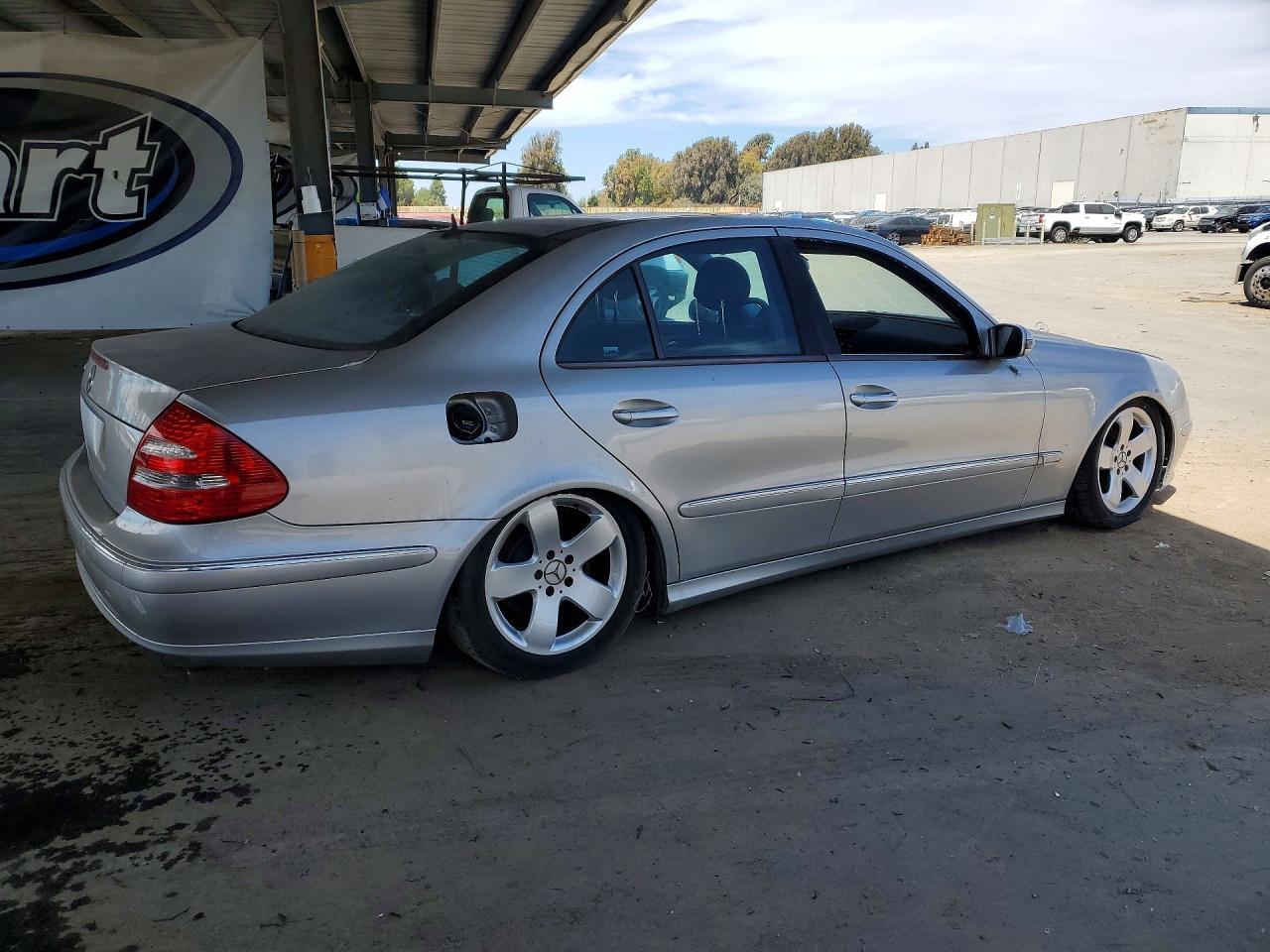 2005 Mercedes-Benz E 500 - Фото 3