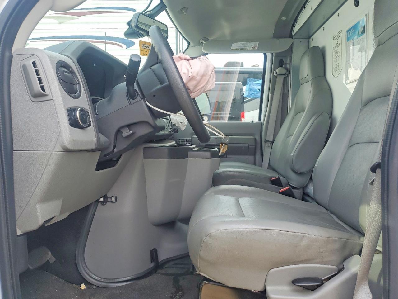 2024 Ford Econoline - Box Truck - Фото 7
