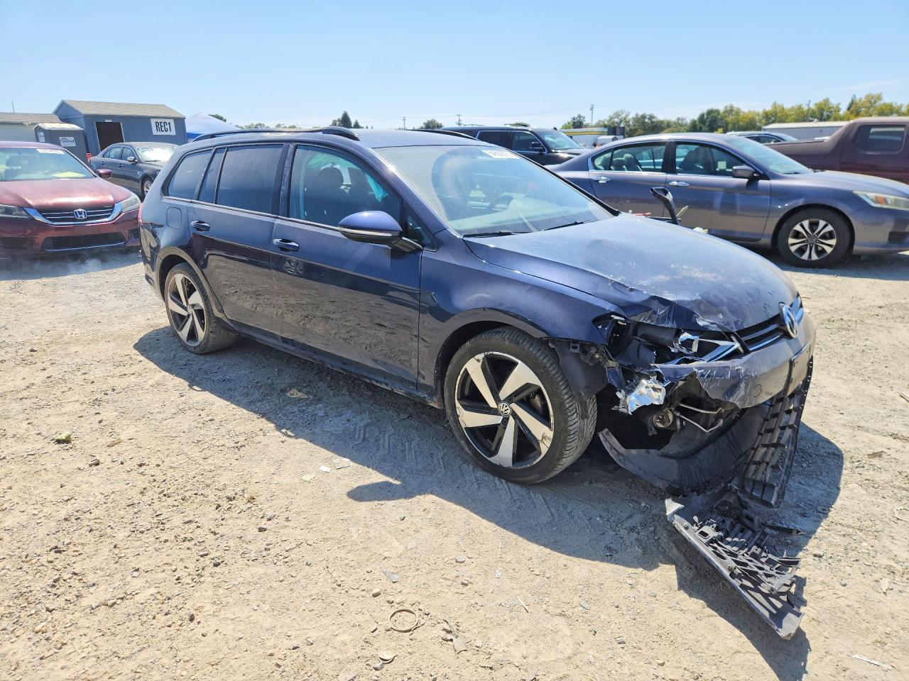 2017 Volkswagen Golf Sportwagen S - Фото 4