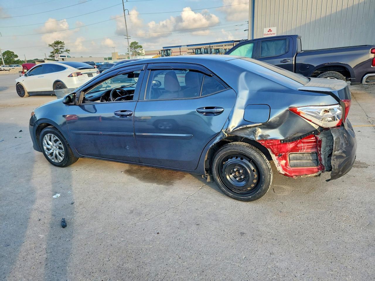 2018 Toyota Corolla Le - Фото 2