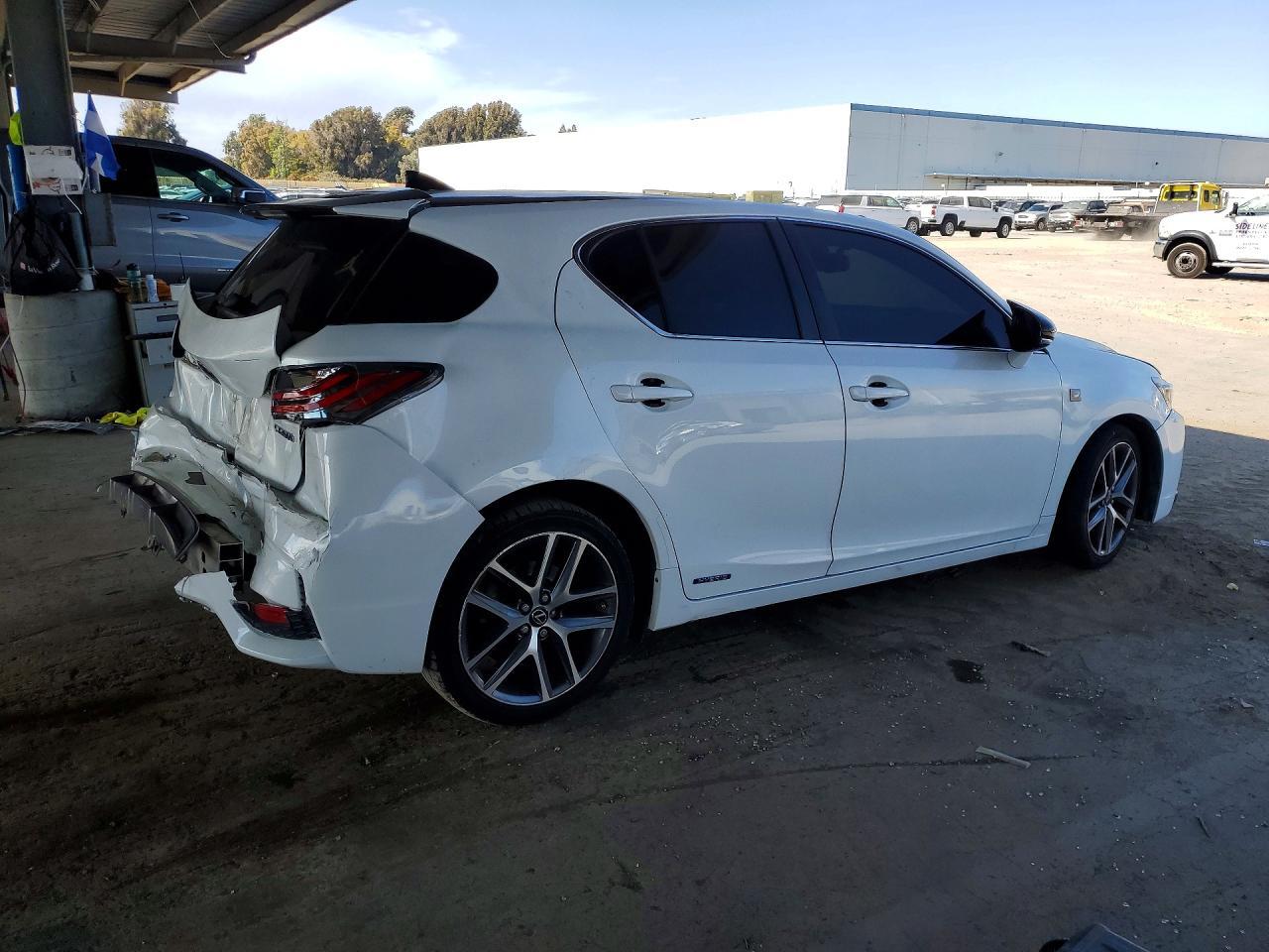 2015 Lexus Ct 200 - Фото 3