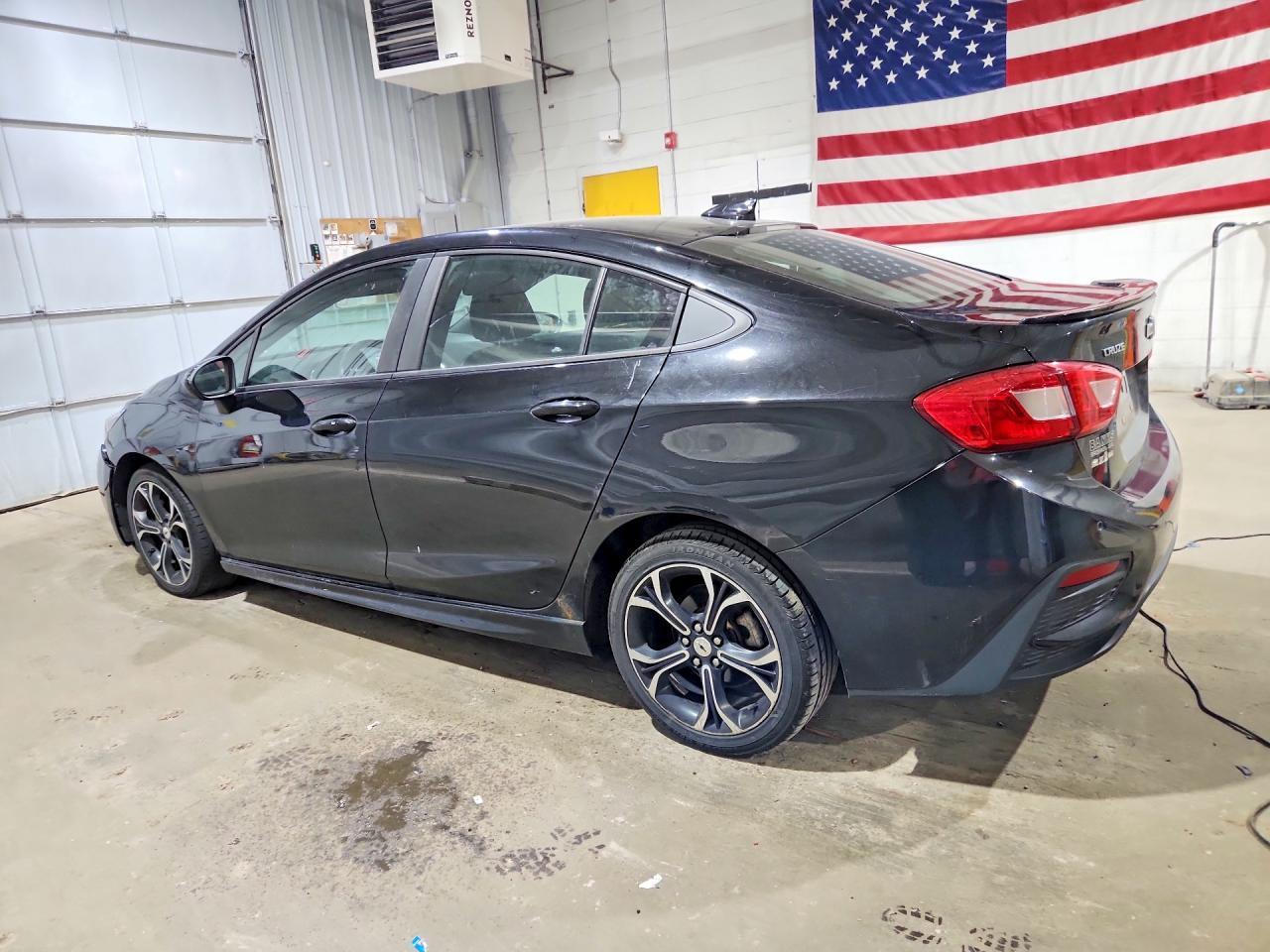 2019 Chevrolet Cruze Lt - Фото 2
