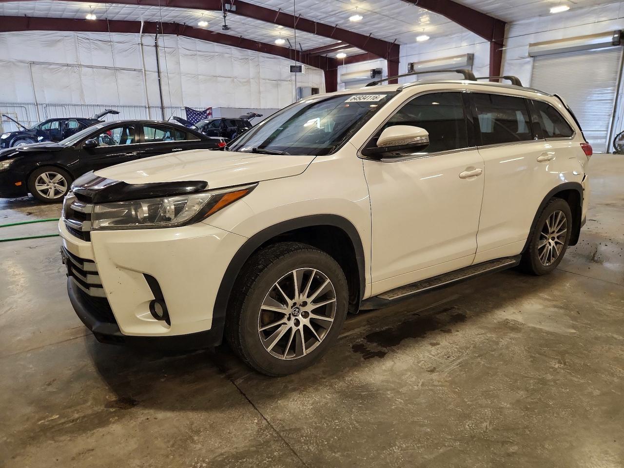 2017 Toyota Highlander Limited
