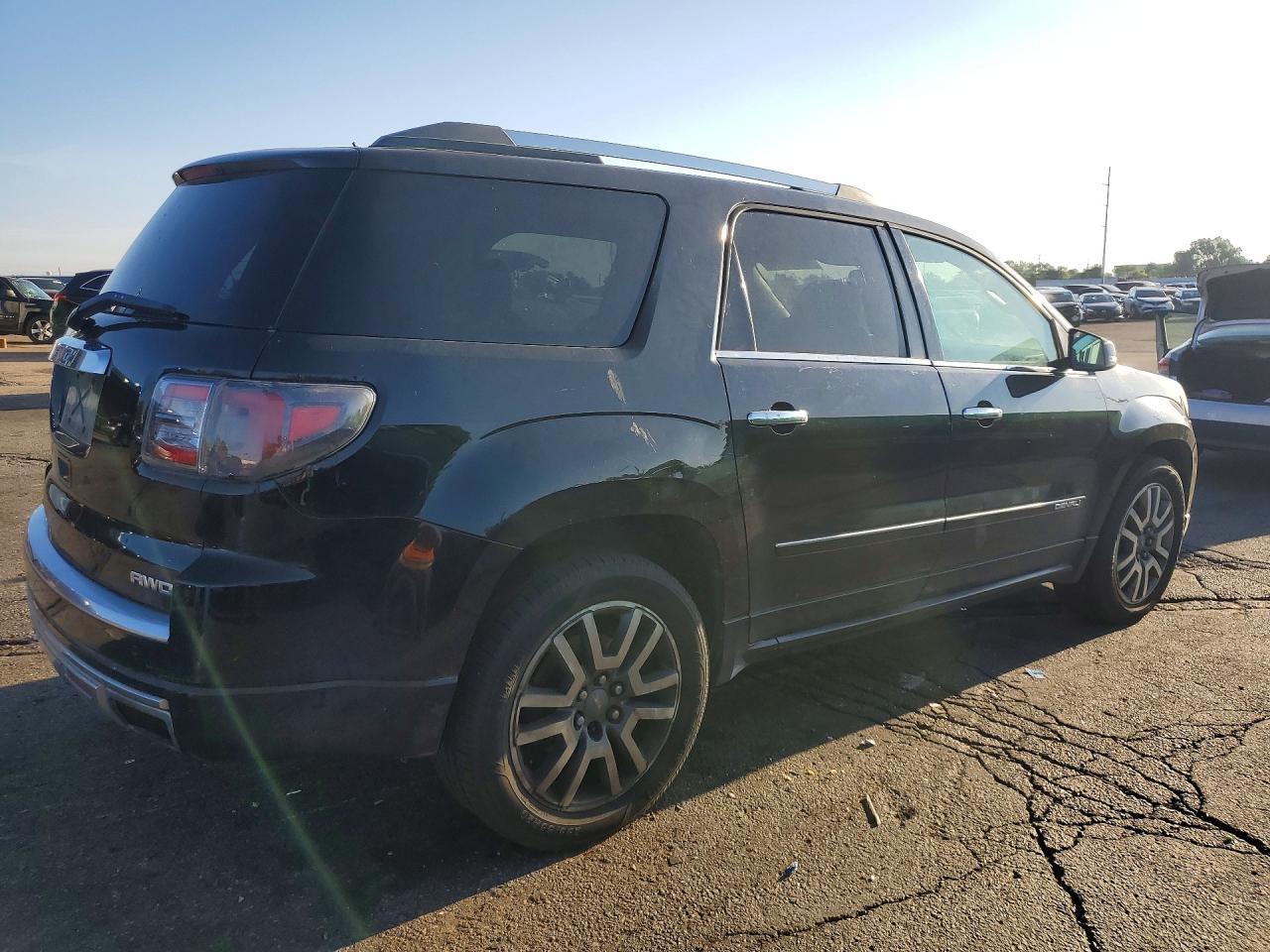 2013 GMC Acadia Denali - Image 3