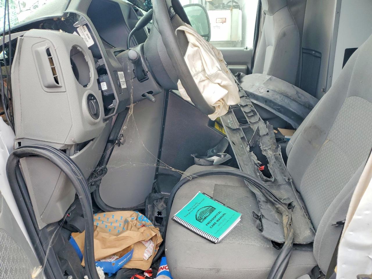 2017 Ford Econoline E350 Super Duty Van - Фото 7
