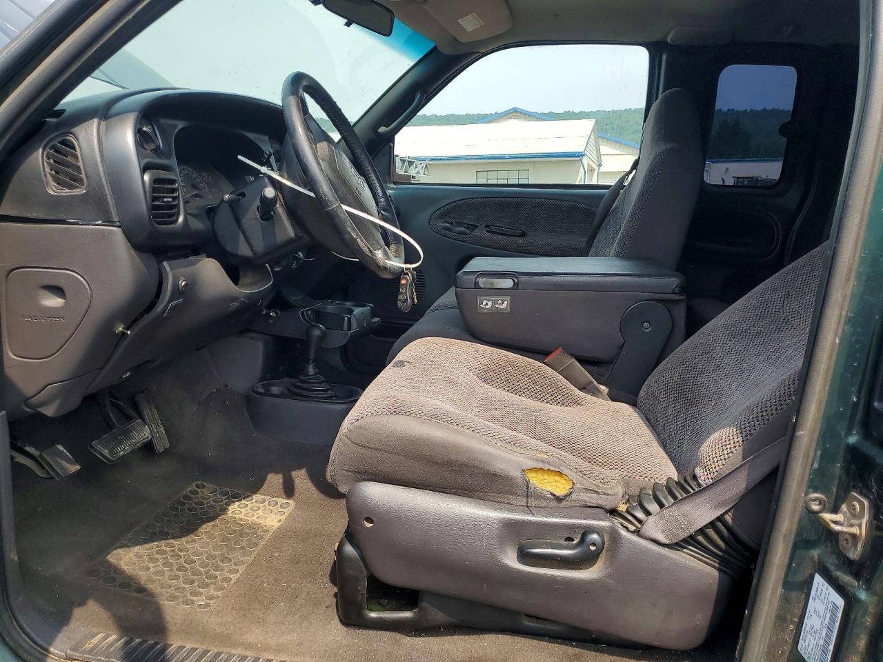 2001 Dodge Ram 1500 - Image 7
