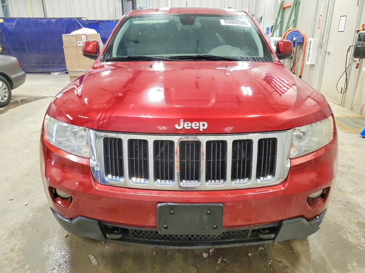 2012 Jeep Grand Cherokee Laredo - Image 5